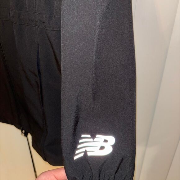 New-balance Women's  Jacket - Picture 1 of 6